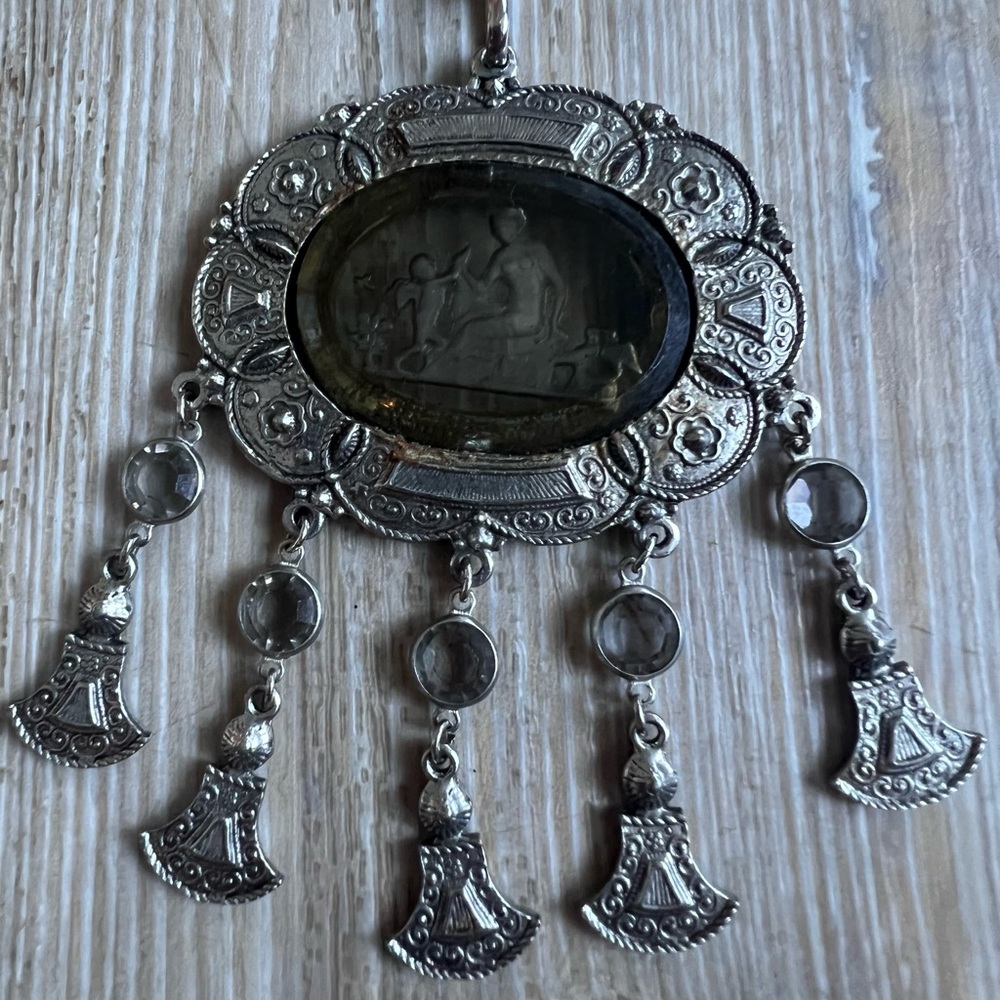 Rare Designer Goldette Reverse Carved Glass Roman Intaglio Medallion Necklace - Picture 2 of 7
